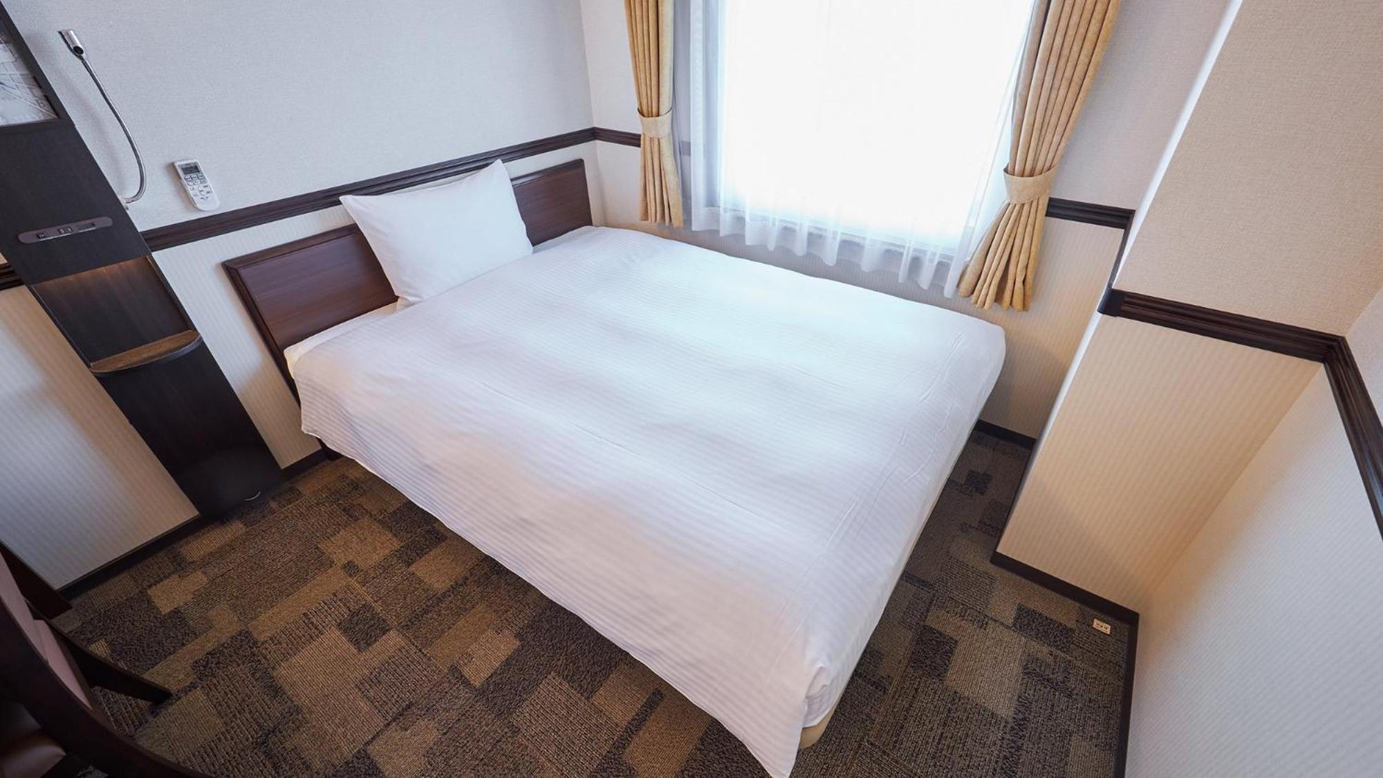 Toyoko Inn Tsu Eki Nishi Guchi Room photo